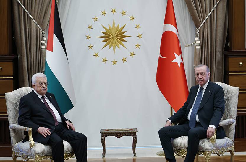  Ankara'da Erdoğan ve Abbas arasında gerçekleşen görüşmelerden, (Türkiye Cumhurbaşkanlığı).