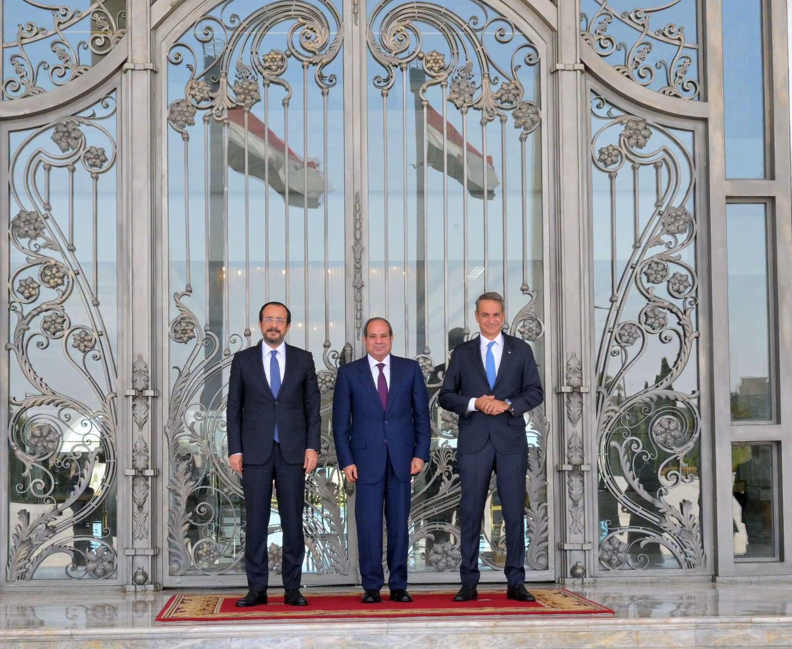 El Alameyn’de dün düzenlenen Mısır-Yunanistan-Kıbrıs zirvesi (Mısır Cumhurbaşkanlığı)