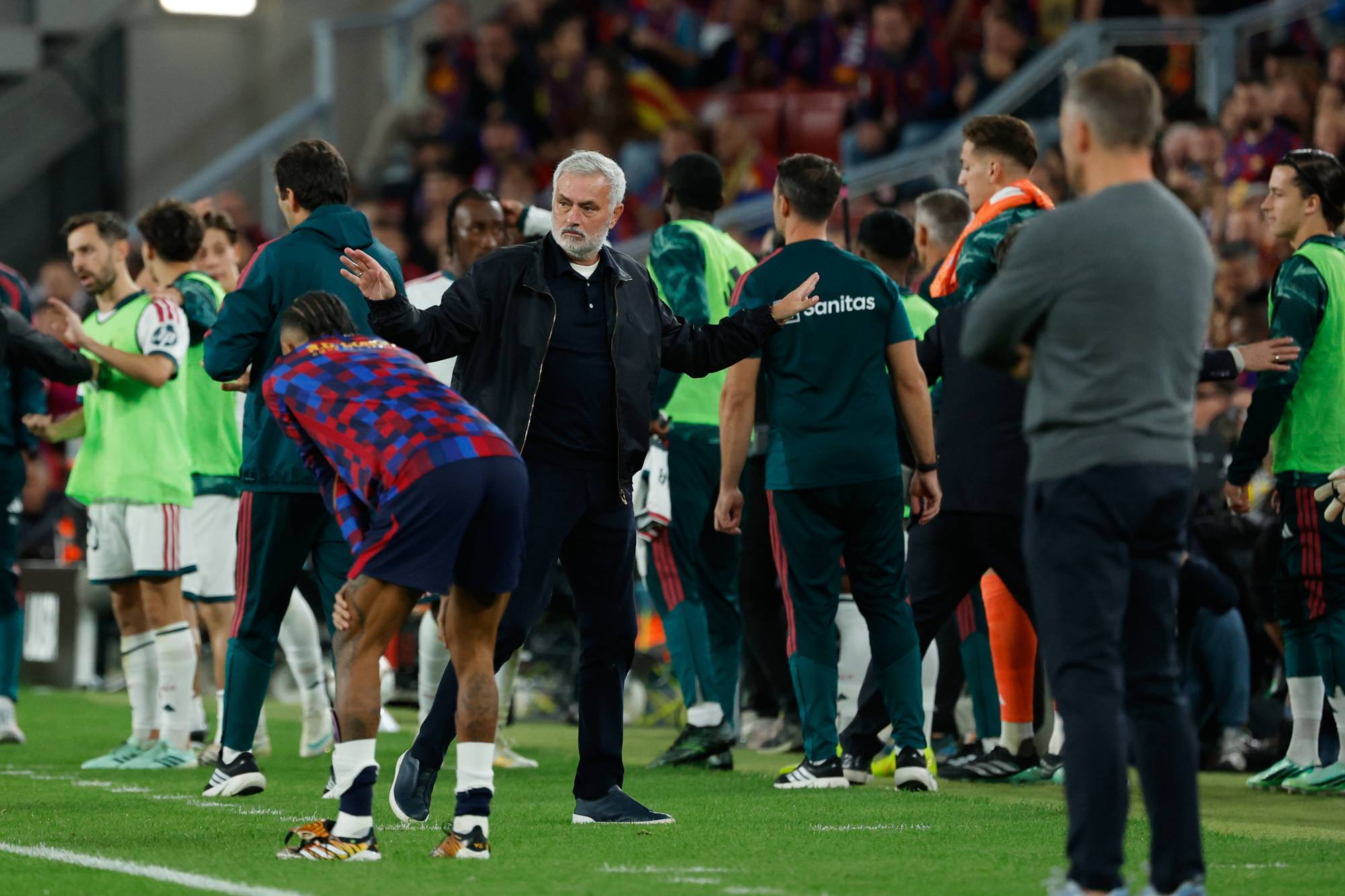 Mourinho, Barcelona’nın hücum gücünü sınırlamayı başardı (AP)