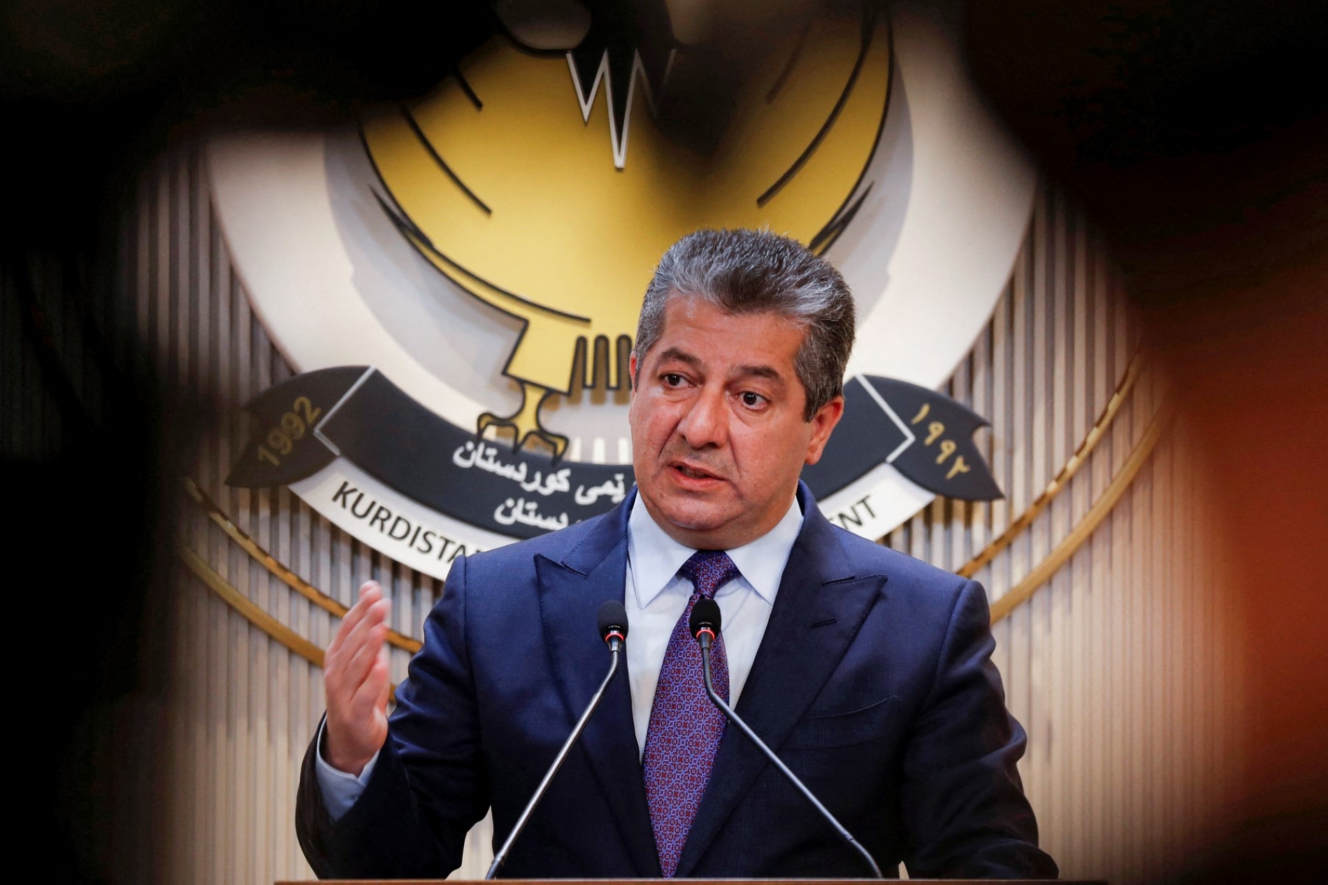  IKBY Başbakanı Mesrur Barzani, bölgenin başkenti Erbil'de basın toplantısı düzenliyor, 25 Haziran 2025 (AFP)