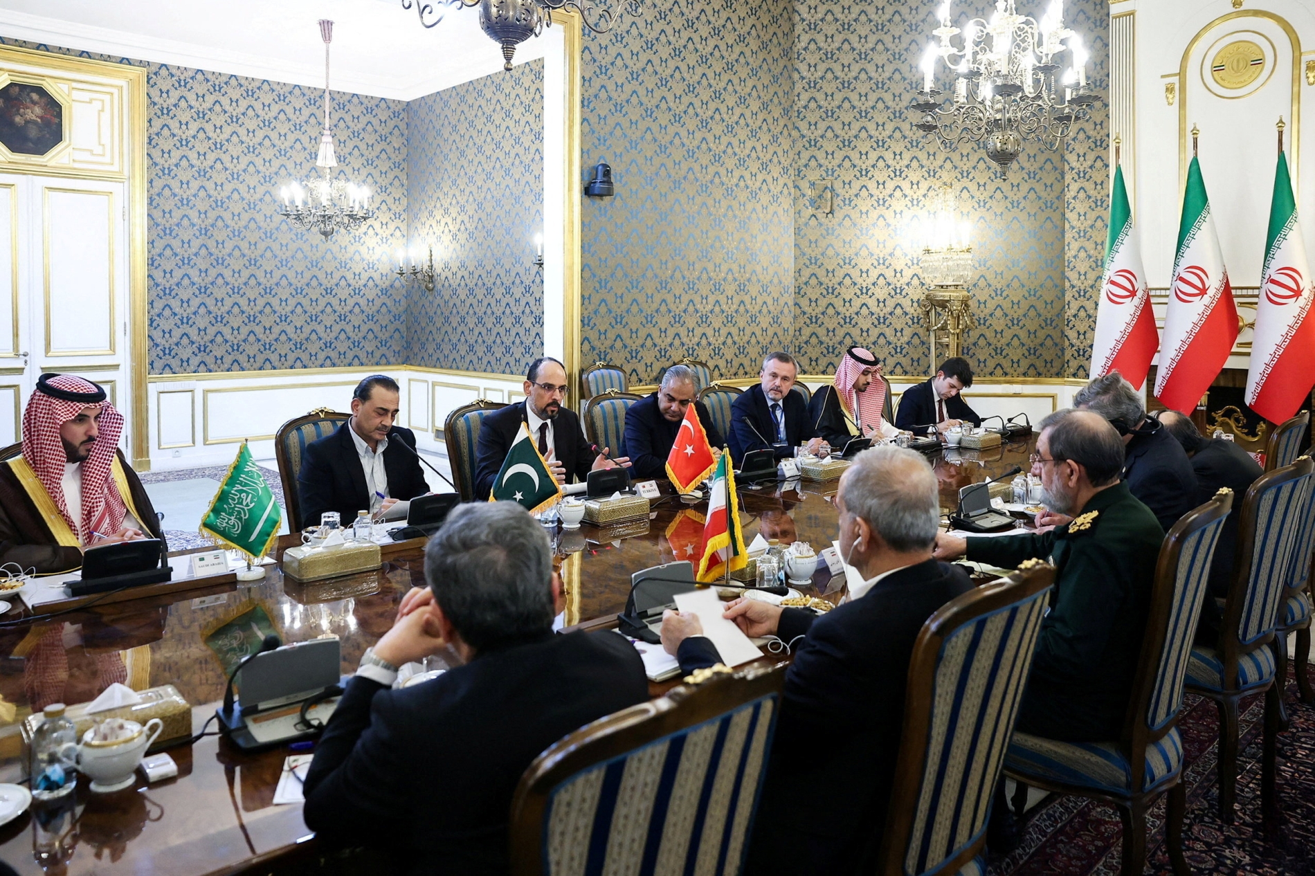 26 Ekim 2026 tarihinde Tahran’da Suudi Arabistan, Pakistan, Türkiye ve İran arasında düzenlenen dörtlü toplantıdan (Reuters)