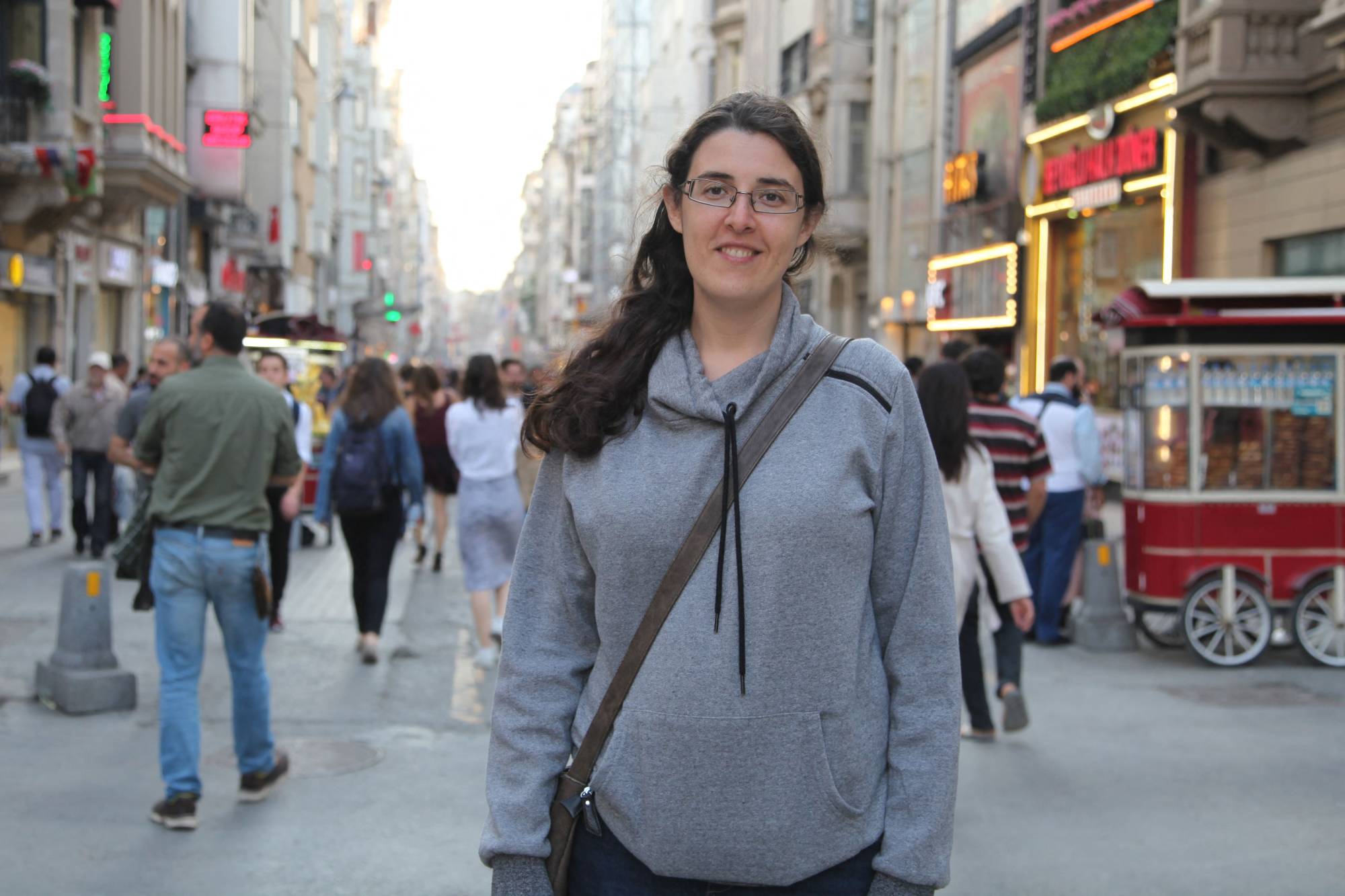 Fotoğraf altı: İsrail-Rusya çifte vatandaşı akademisyen Elizabeth Tsurkov 2017 yılında İstanbul’dayken