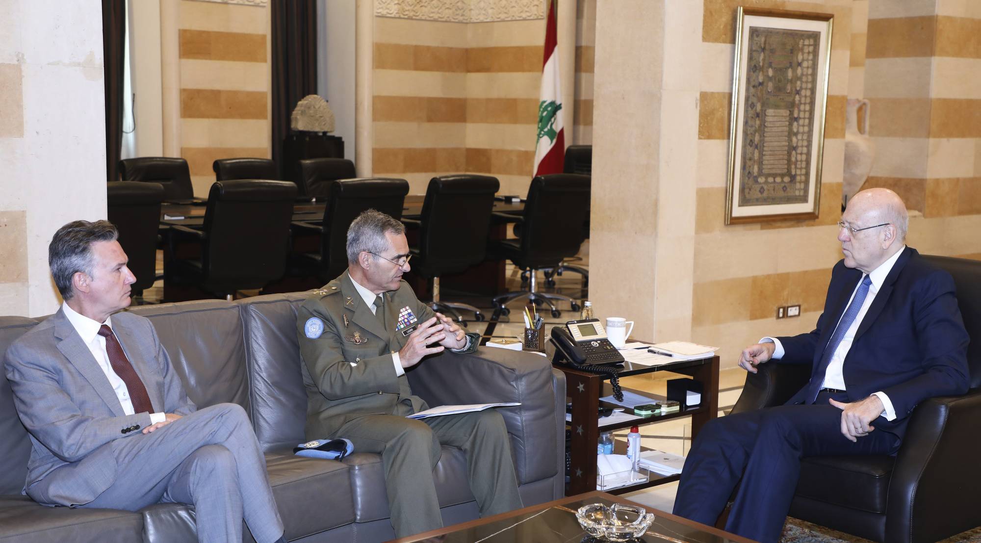 Lübnan Başbakanı Necib Mikati, bugün UNIFIL Komutanını kabul etti (Dalati ve Nahra- AP)