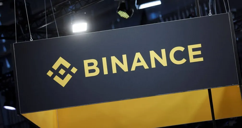 تقرير: عائلة ترمب تفاوض على حصة في «بينانس أميركا»