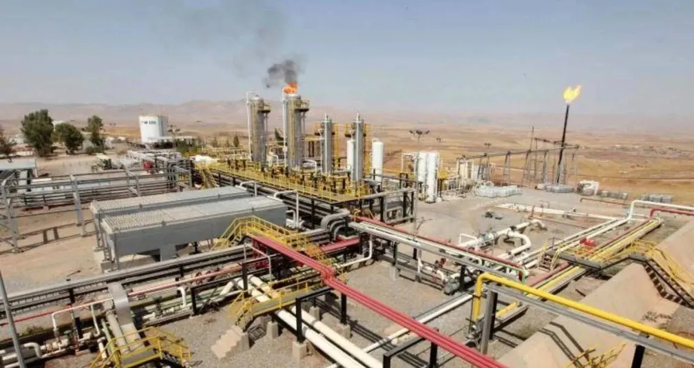 العراق يتفاوض مع شركات عالمية لبناء منصة عائمة لاستيراد الغاز المسال
