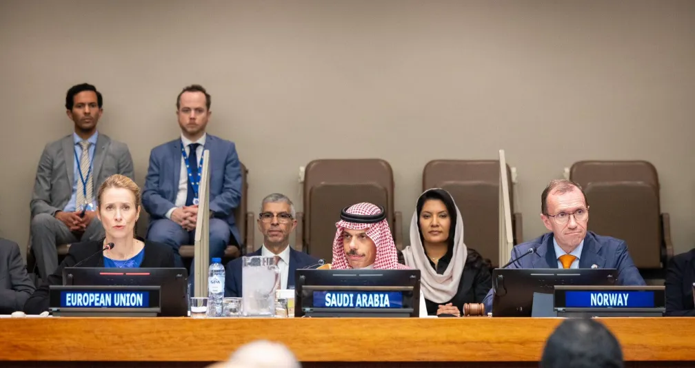 السعودية تعلن تحالفاً دولياً لتمويل السلطة الفلسطينية