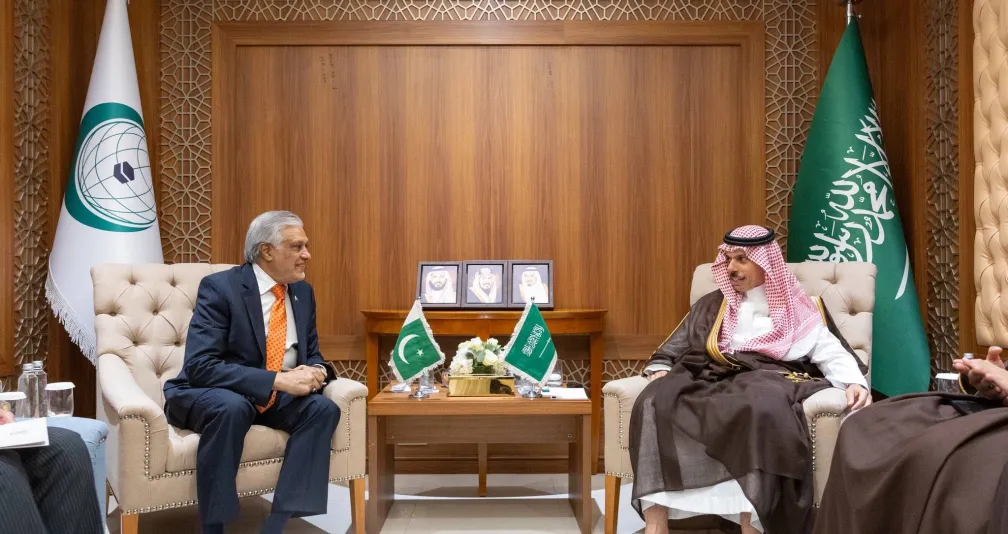 وزيرا خارجية السعودية وباكستان يبحثان جهود التهدئة بالمنطقة