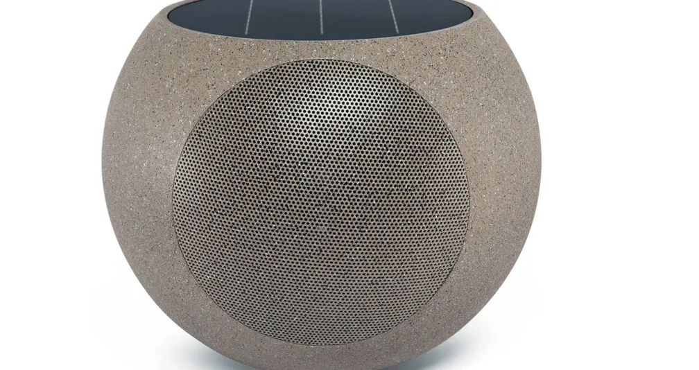 سماعة خارجية تعمل بالطاقة الشمسية