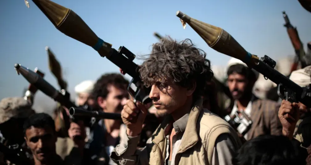 هل تدفع إيران الحوثيين لدور عسكري محتمل ضد واشنطن؟