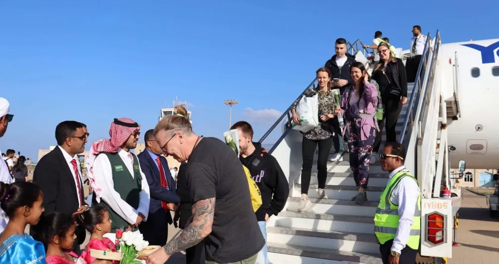 دعم سعودي يعيد سقطرى إلى الخريطة السياحية العالمية