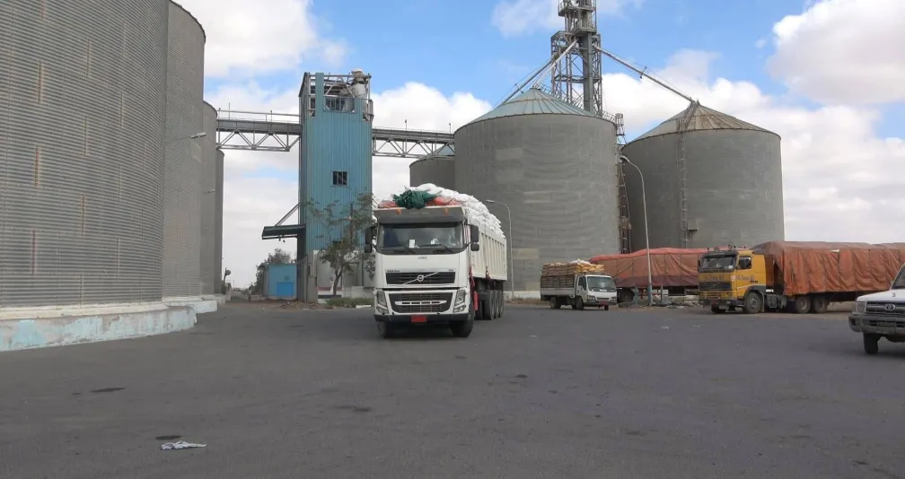 تقرير أممي: غارات إسرائيل عمّقت فجوة الواردات في اليمن