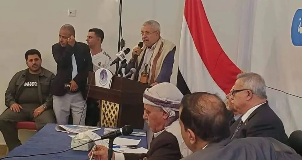 حزب «المؤتمر» في صنعاء يرضخ لإملاءات حوثية جديدة
