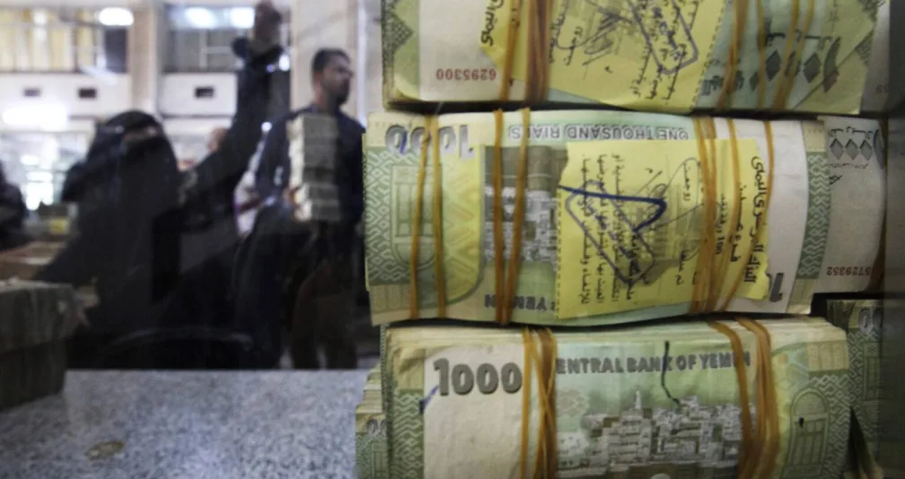 تحسن مفاجئ للريال اليمني يختبر ثقة السوق ويثير التساؤلات