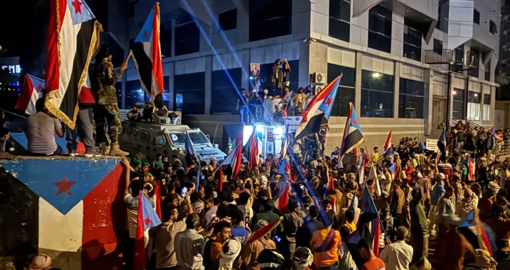 «الرئاسي اليمني» يتوعد بالتصدي لعناصر التخريب والفوضى