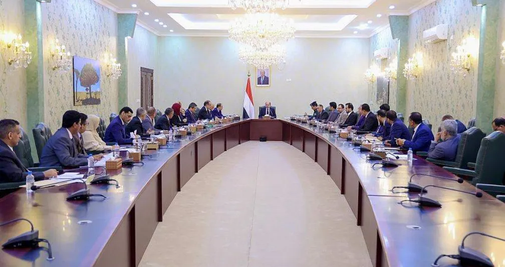 جهود يمنية لتعزيز الاقتصاد والخدمات بإسناد دولي