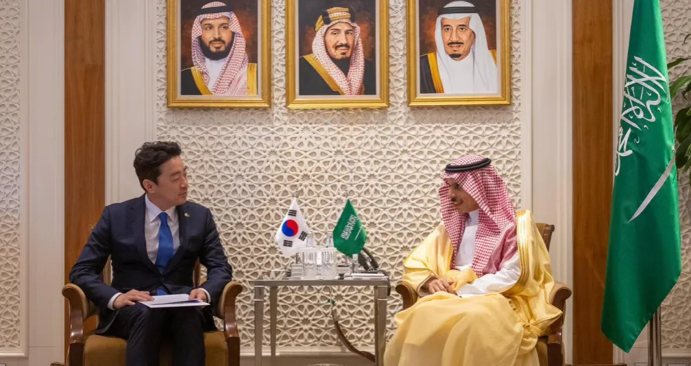 وزير الخارجية السعودي يناقش مع المبعوث الخاص لرئيس كوريا الجنوبية الأوضاع في المنطقة