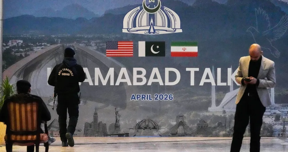 مراقبون يستعرضون رؤيتهم حول المفاوضات الأميركية - الإيرانية وهدنة الـ14 يوماً