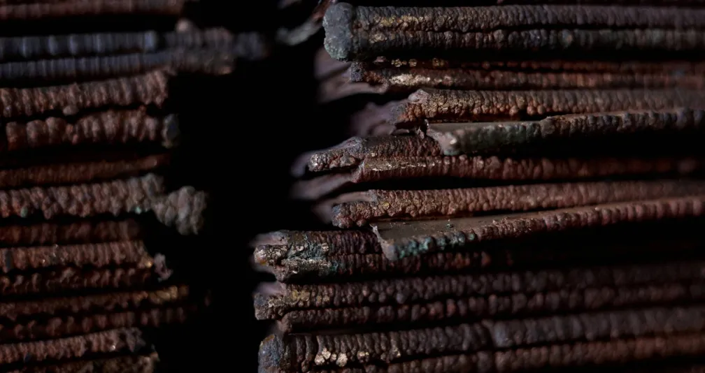 النحاس يقترب من قمة 6 أسابيع مدعوماً ببوادر استئناف محادثات السلام