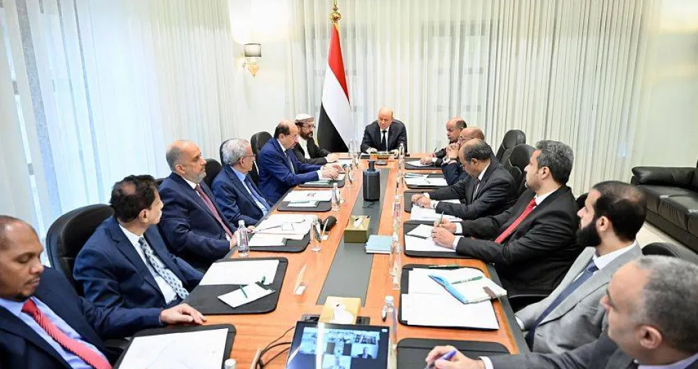 مساعٍ يمنية لتنفيذ الإصلاحات الحكومية وضبط الأمن وتنظيم القوات