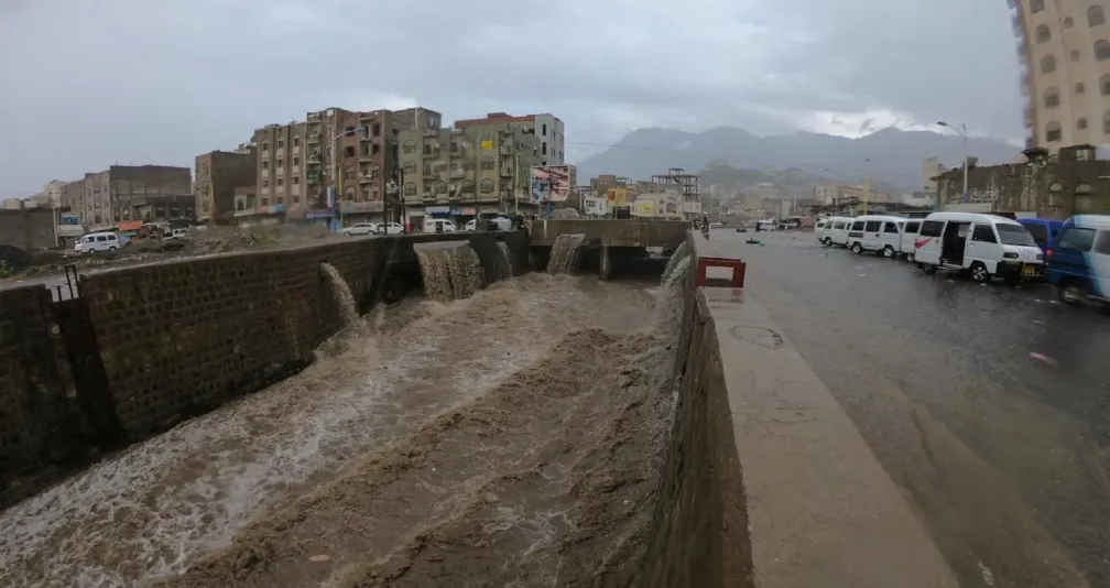 أمطار تعز الموسمية تحصد الأرواح وسط غضب شعبي