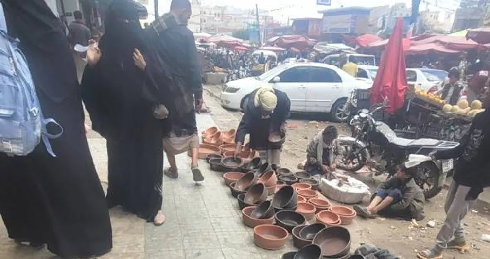 أزمات المعيشة تسلب القرى اليمنية فرحتها بالعيد