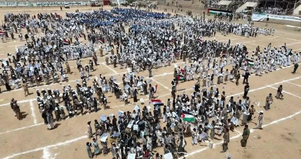 الحوثيون يطلقون عاماً دراسياً جديداً تهيمن عليه التعبئة والتجنيد