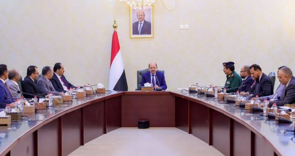 اليمن يرفع الجاهزية لمواجهة تداعيات التهديد الحوثي للملاحة