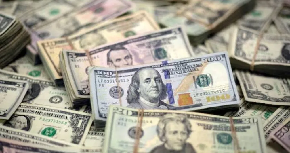 استقرار الدولار مع ترقُّب بيانات التضخم الأميركية وتراجع رهانات رفع الفائدة