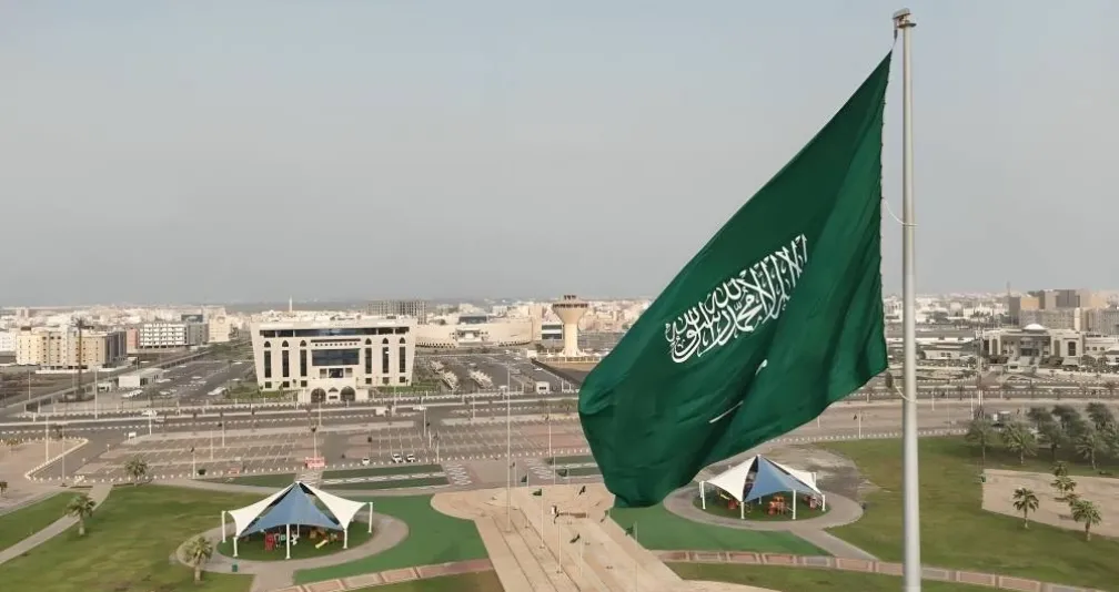 السعودية تمضي بتعزيز الاستقرار والتنمية في المنطقة