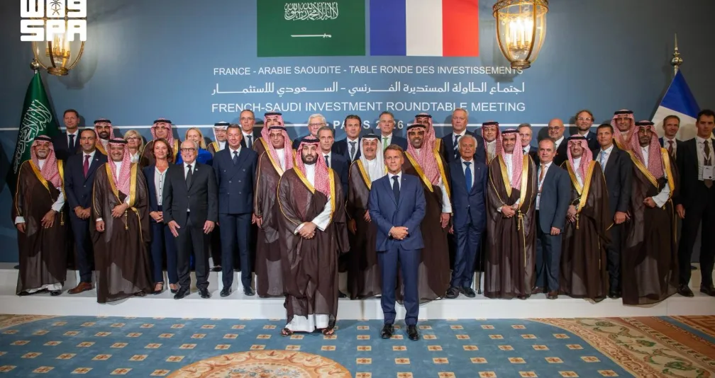 شراكة تتجاوز النفط… باريس تعمِّق استثماراتها في المشاريع السعودية الكبرى