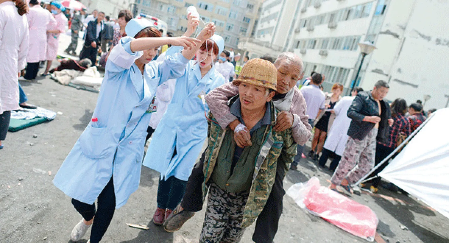 زلزال قوي في الصين يخلف مئات الضحايا ويسوي منازلهم بالأرض