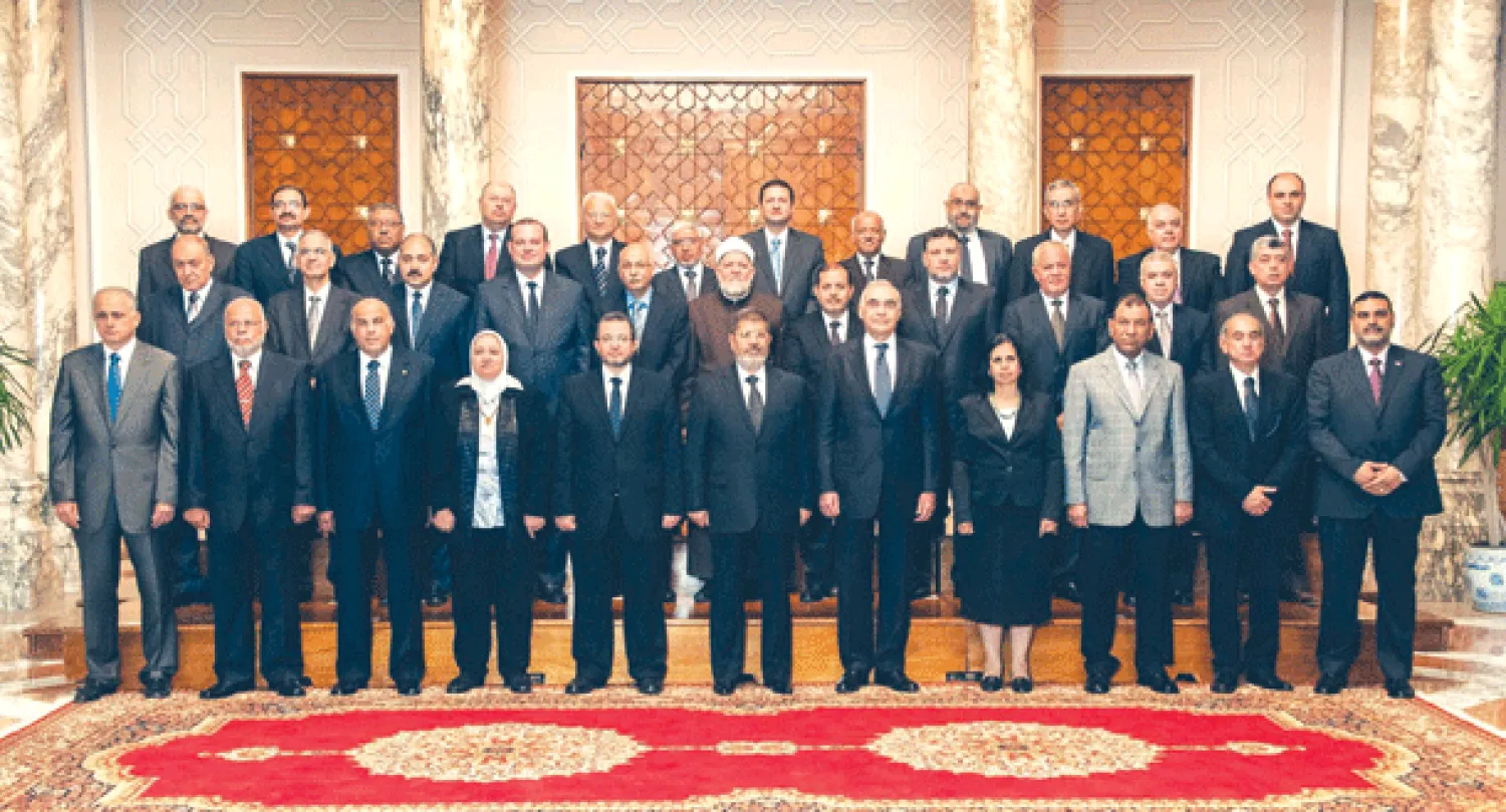 حكومة مصر تغير 9 وزراء.. والرئيس مرسي يعتبرها خطوة جديدة للتطوير 