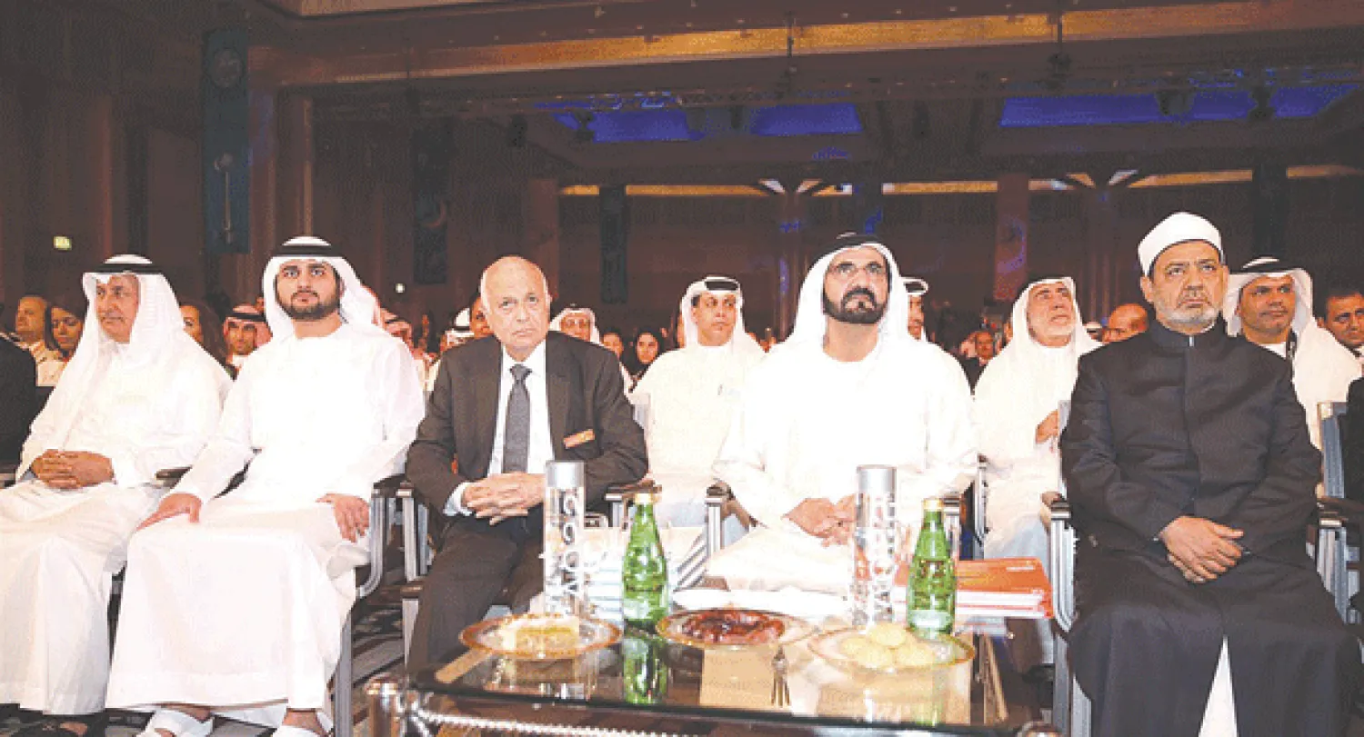 محمد بن راشد يفتتح فعاليات منتدى الإعلام العربي في دبي 