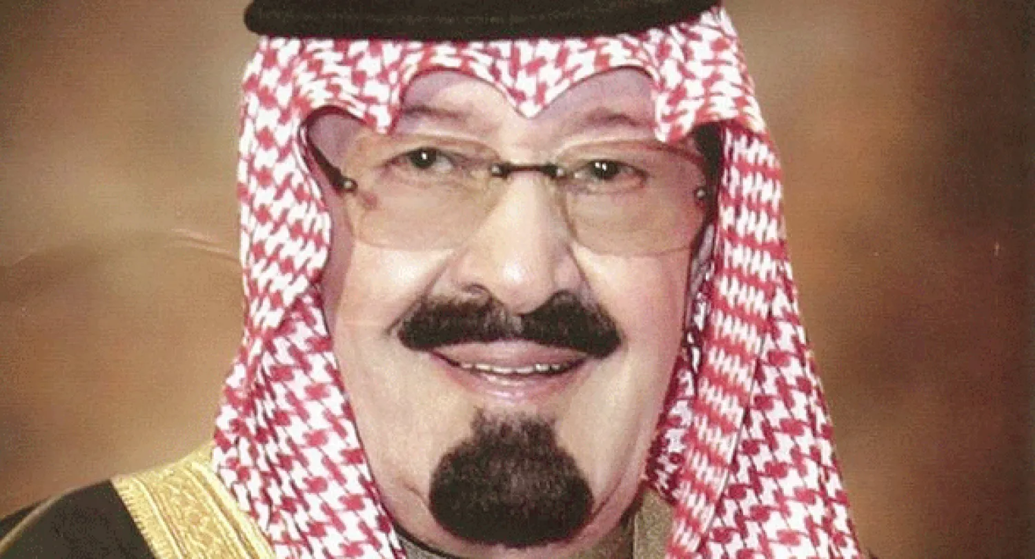خادم الحرمين يوجه بحصر أضرار السيول ويأمر براتب شهر مكافأة لرجال الدفاع المدني
