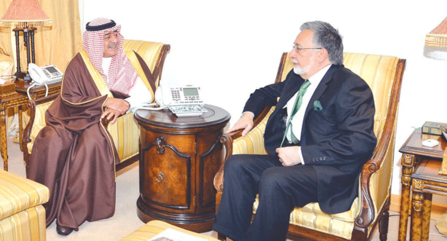 النائب الثاني يبحث مع وزير خارجية أفغانستان آفاق التعاون بين البلدين