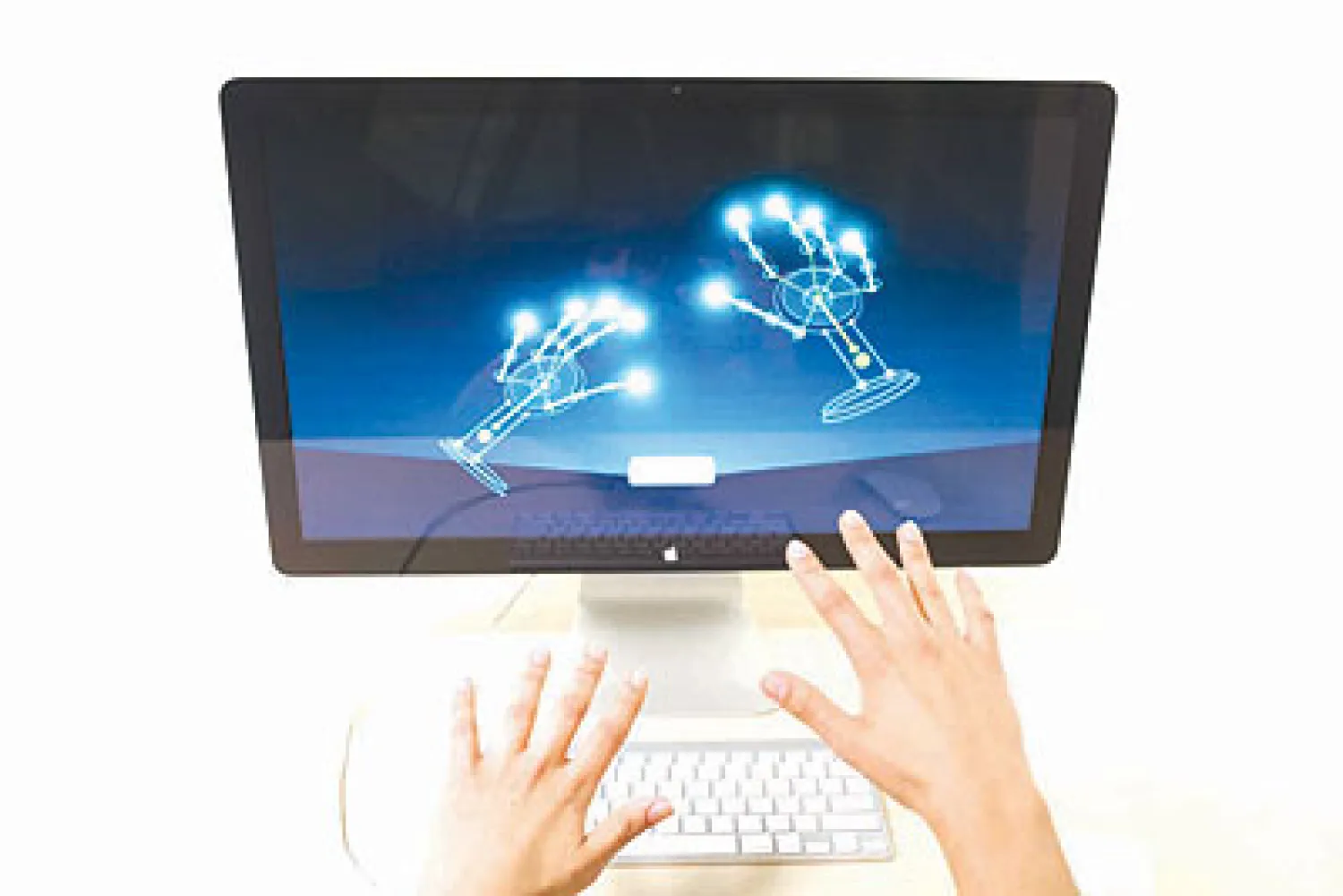 «ليب موشن كونترولر».. جهاز مستقبلي للتحكم بالأجهزة عبر الإشارات