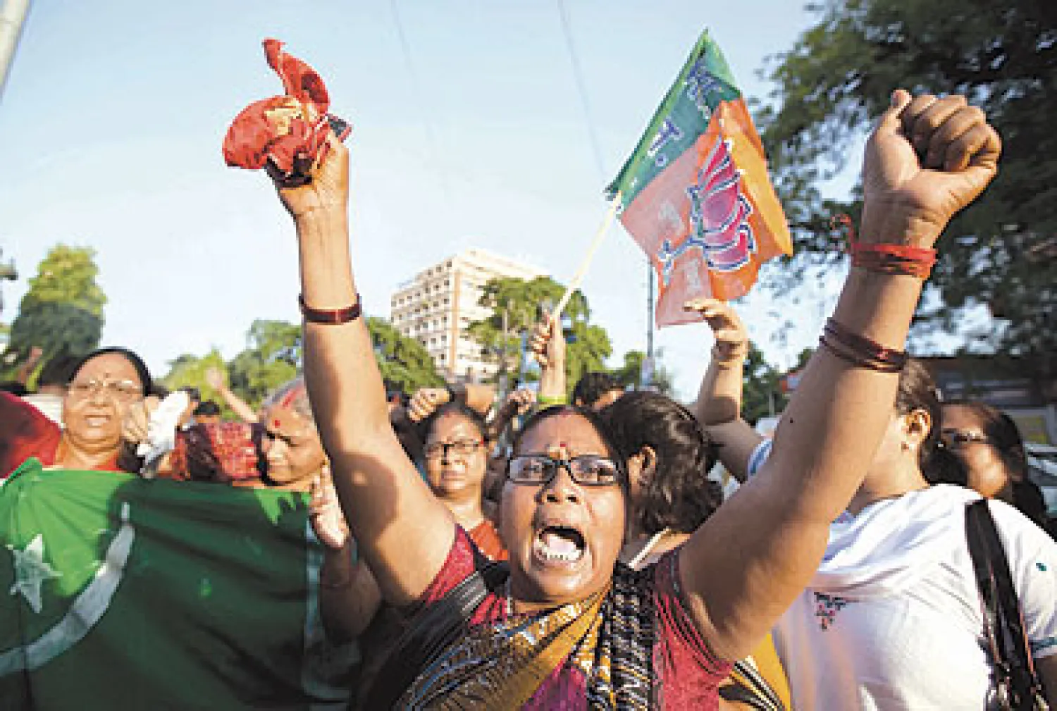 هجوم دموي في كشمير يهدد بنسف التقارب الأخير بين الهند وباكستان