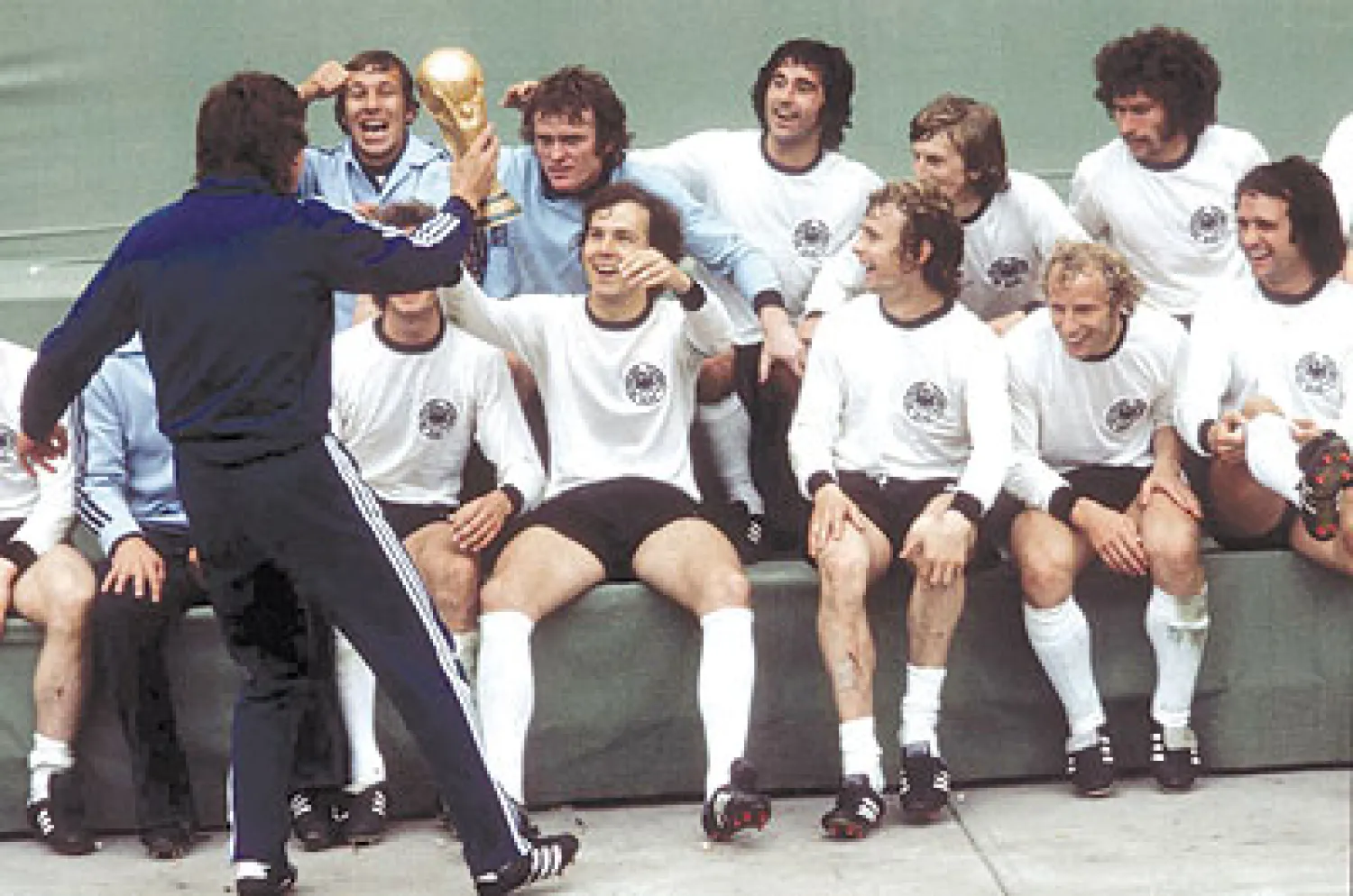 دراسة تكشف عن برنامج ممنهج لتنشيط الرياضيين اعتمدته ألمانيا الغربية السابقة