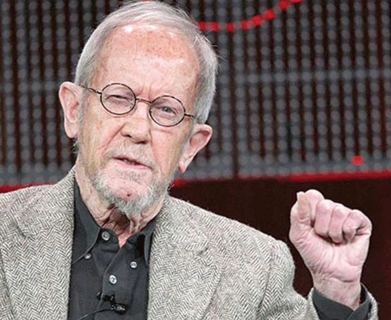 إلمور ليونارد أحب الوسترن والبوليسي وأحبته هوليوود