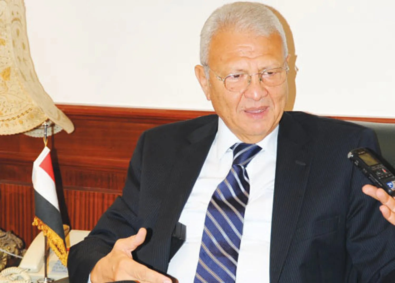 في أول زيارة مرتقبة لمسؤول مصري للسعودية، منذ «ثورة 30 يونيو (حزيران) 2013»، يتوجه وزير الاتصالات وتكنولوجيا المعلومات، المهندس عاطف حلمي، خلال الساعات المقبلة لزيارة المملكة، في إطار توثيق العلاقات والتعاون بين البلدين، قائلا في حوار أجرته معه «الشرق الأوسط» في القاهرة، إن زيارته ستتناول موضوعا...