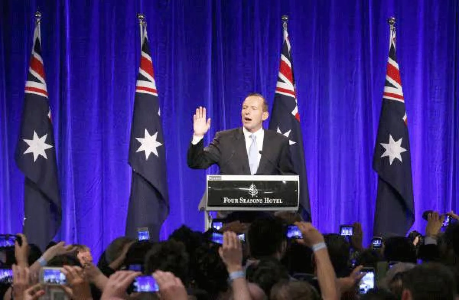 توني أبوت رئيسا مرتقبا للحكومة خلفا لكيفن رود