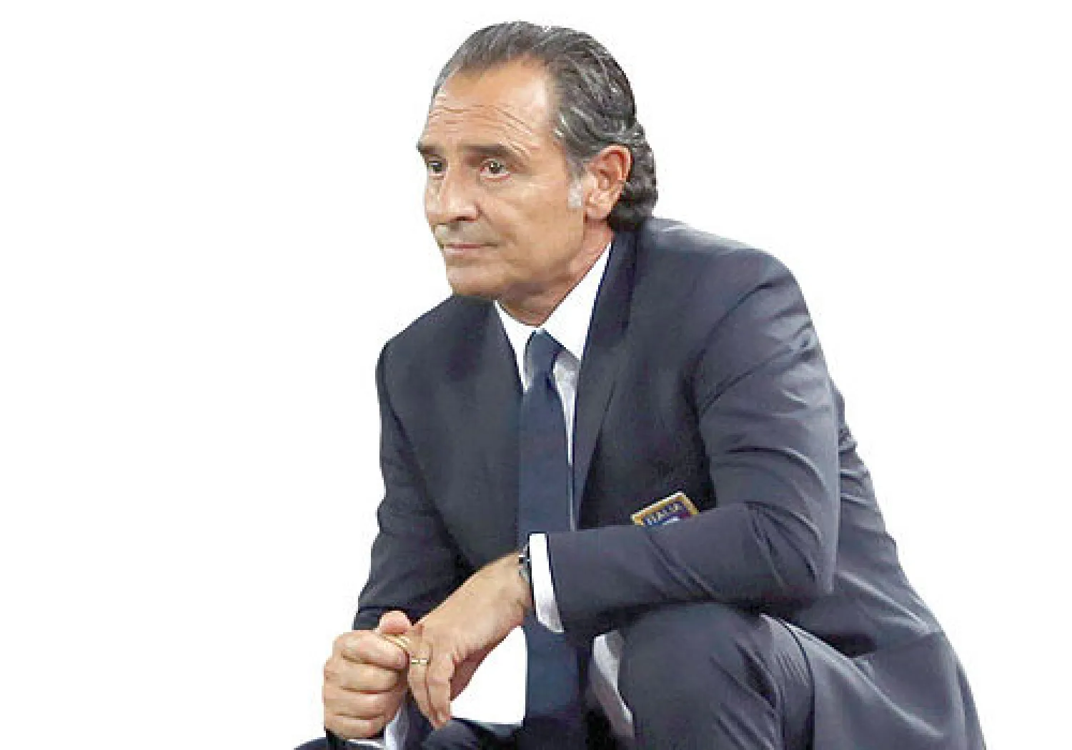 نجح منتخب إيطاليا أول من أمس (الثلاثاء) في حجز بطاقة التأهل إلى مونديال البرازيل العام المقبل، وذلك بعدما حسم صدارة المجموعة لصالحه قبل مباراتين من نهاية التصفيات الأوروبية. وتمكن الآزوري من تحويل تأخره بهدف دون رد أمام منتخب التشيك سجله كوزاك في الدقيقة 19 من الشوط الأول، إلى فوز عبر صحوة مذهلة...