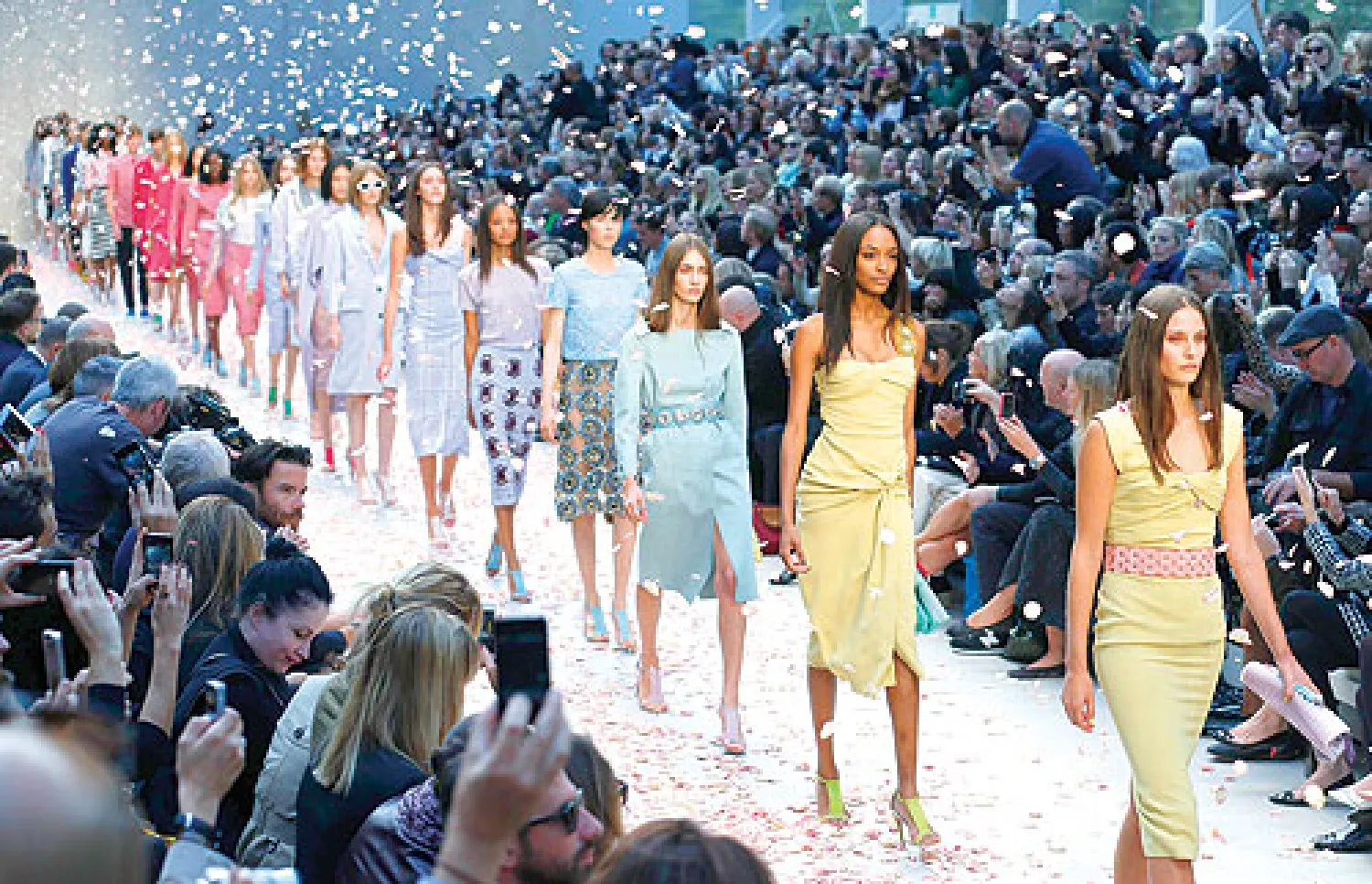 من عرض «بيربيري برورسم» Burberry Prorsum