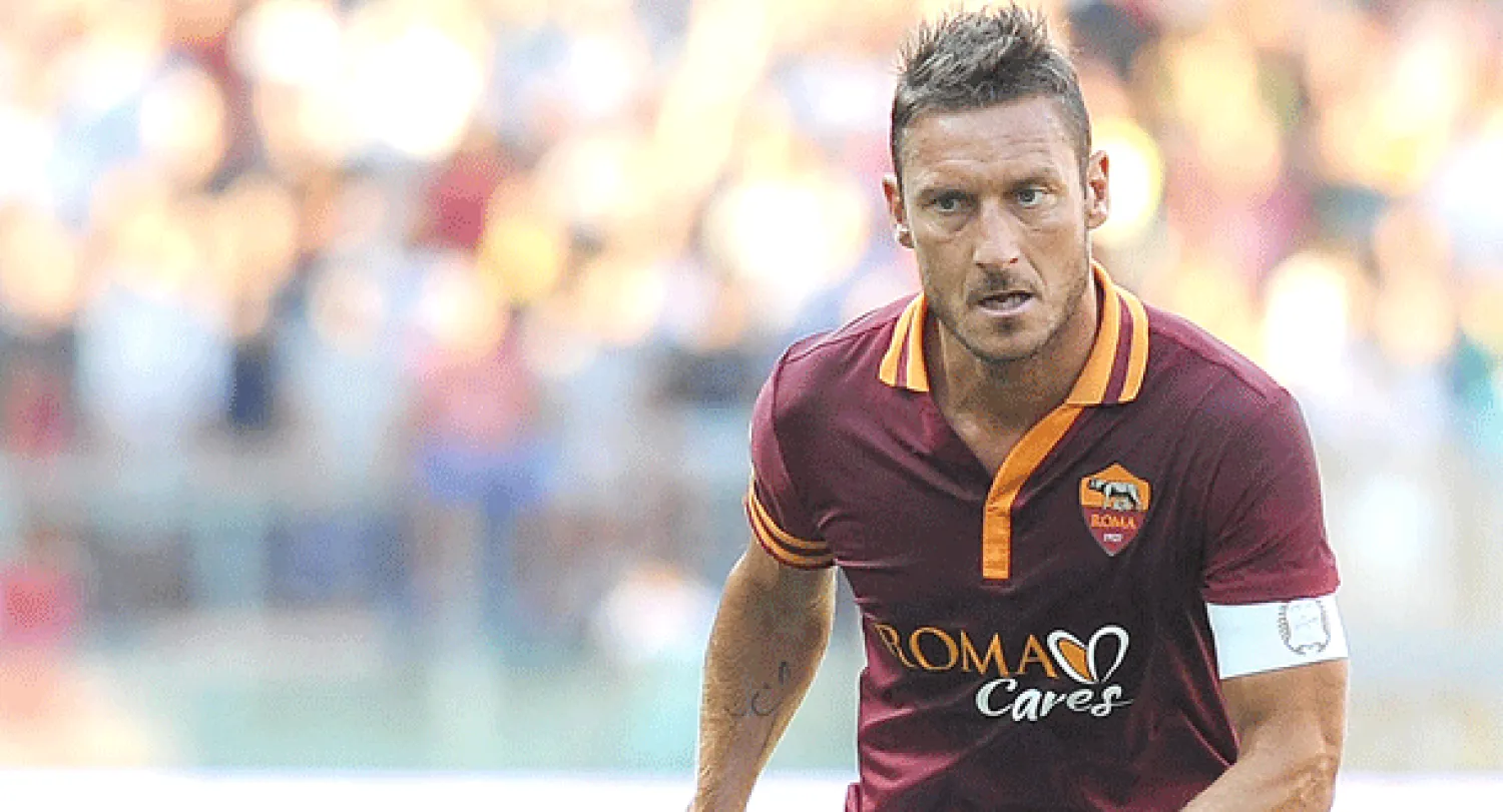 فرانشيسكو توتي.. 20 عاما من الأهداف دون انقطاع