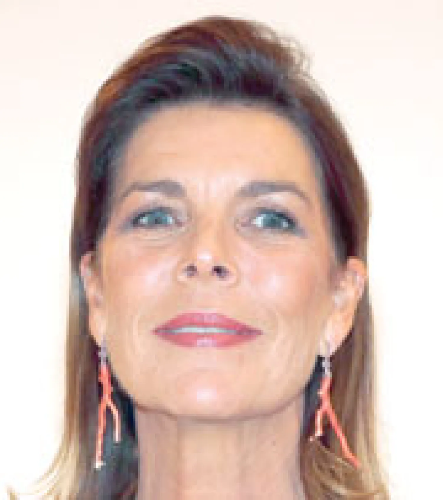 * رفضت المحكمة الأوروبية لحقوق الإنسان مساء أول من أمس شكوى من أميرة موناكو كارولين بشأن نشر مجلة ألمانية صورا لها ولزوجها خلال قضائهما إحدى العطلات. وذكرت الأميرة أن المحاكم الألمانية انتهكت حقها في الخصوصية بعدم حظر نشر صورة التقطها المصورون لهما خلال العطلة. ووجدت المحكمة الأوروبية أن المحاكم...