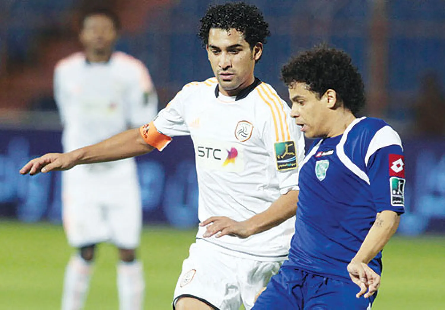 يعود فريقا الشباب والأهلي لأجواء المنافسات المحلية بعد أن ودع الثنائي بطولة دوري أبطال آسيا نهاية الأسبوع الماضي عقب خسارة محزنة استقبلها أنصار الفريقين وأدت لغربلة في فريق الشباب، حيث تم إلغاء عقد مدربه البلجيكي ميشال برودوم بالتراضي بين الطرفين رغم امتداد العقد حتى نهاية الموسم الحالي. ويواجه ...