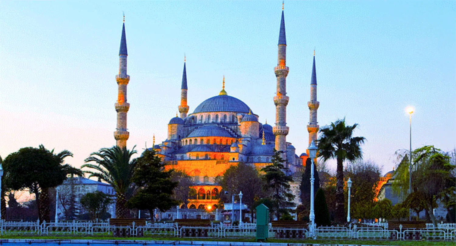 انسحابات من مؤتمر إسلامي بإسطنبول  بعد اختطاف «الإخوان» لأجندته