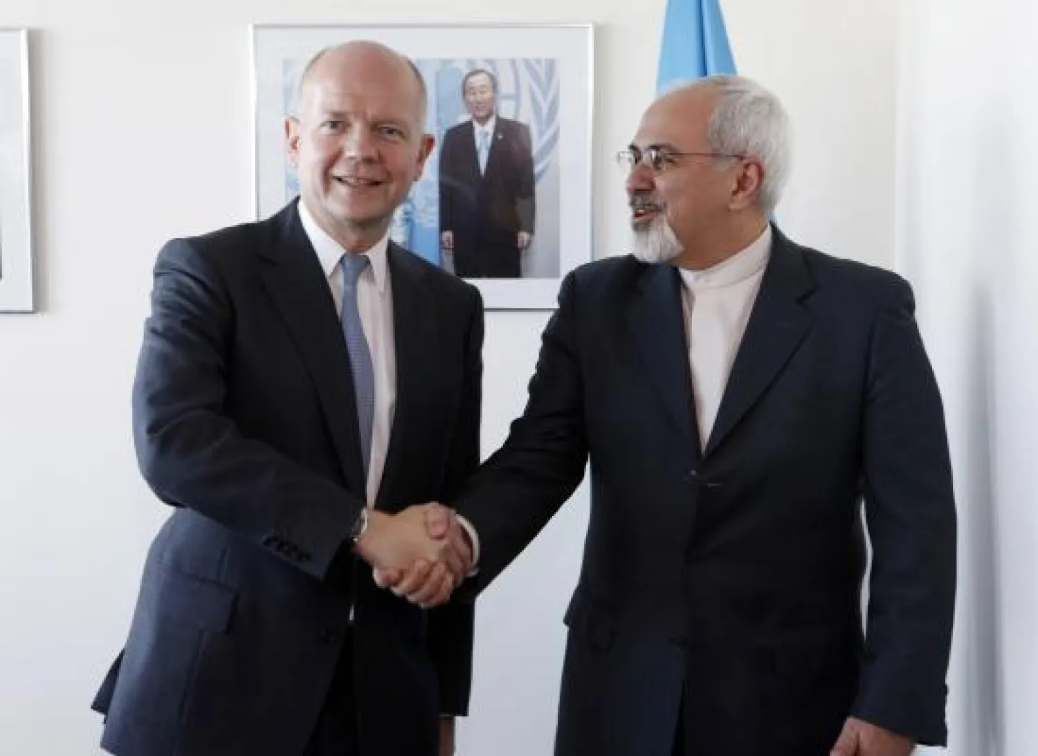 هيغ اعتبر لقاءه بظريف "بناء" وطالب بـ"خطوات ملموسة" من طهران