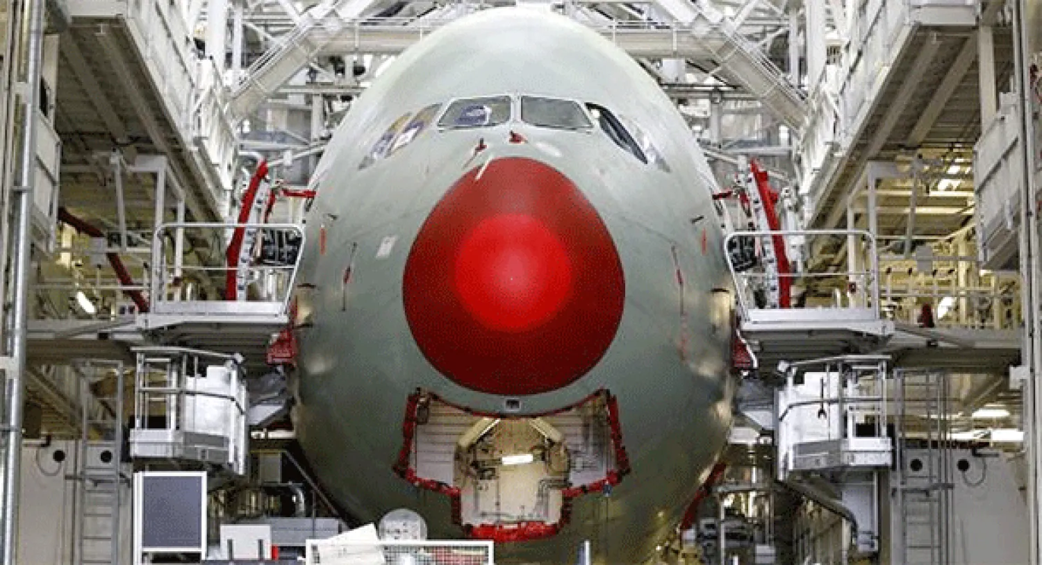 ايرباص ترفع من مبيعات طائرات النقل في العقدين المقبلين