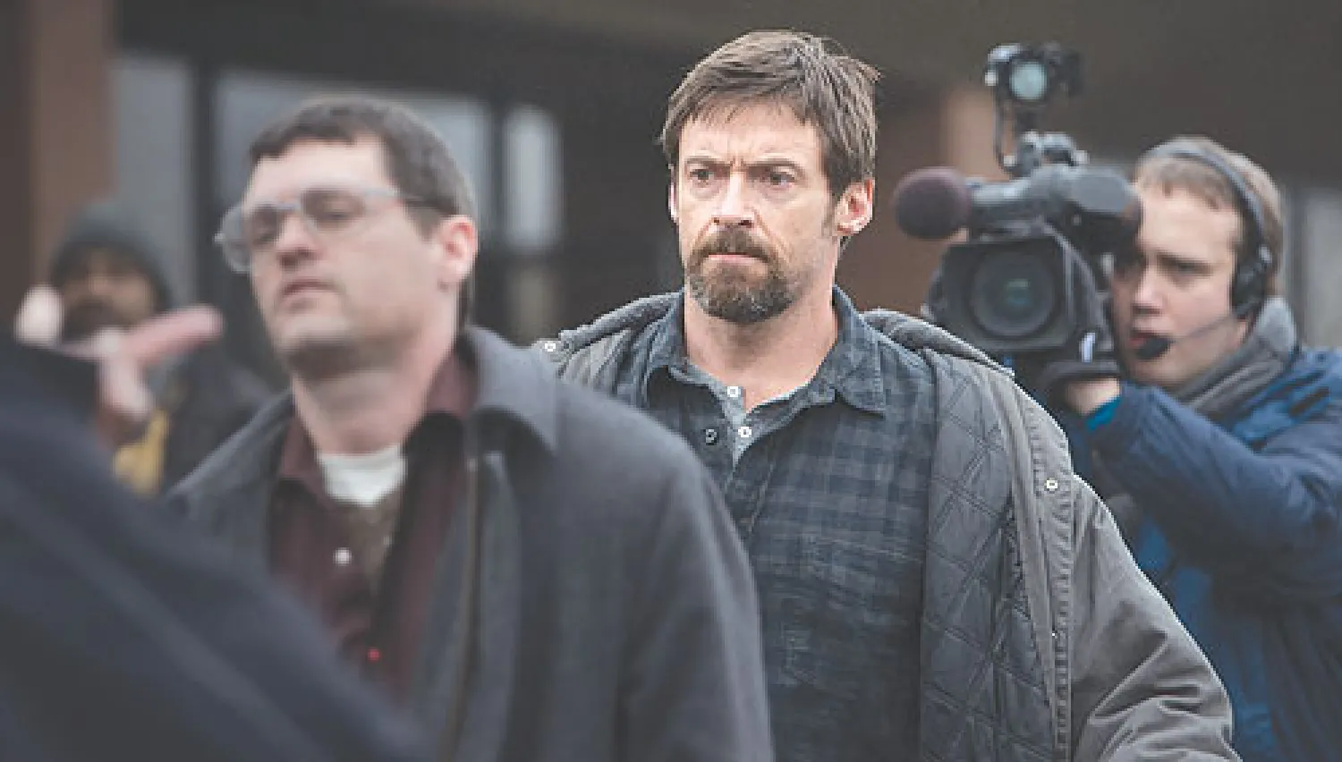 * تصدر فيلم الجريمة والإثارة الجديد «السجناء» إيرادات السينما في أميركا الشمالية هذا الأسبوع بإيرادات بلغت 4.‏21 مليون دولار. الفيلم بطولة هيو جاكمان وجيك جيلنهال وفيولا ديفيز، ومن إخراج ديني فيلنيوف. وتراجع من المركز الأول الذي احتله في الأسبوع الماضي إلى المركز الثاني هذا الأسبوع الجزء الثاني ...